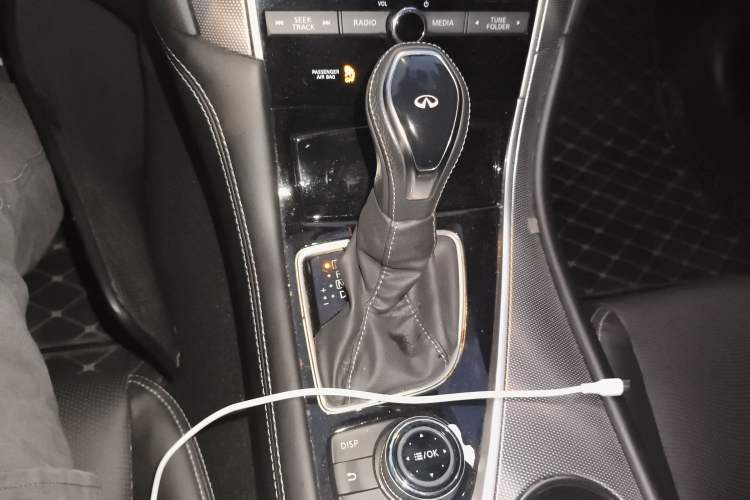 Used Infiniti Q50L 2022 2.0T Enjoyment Edition Gear Lever