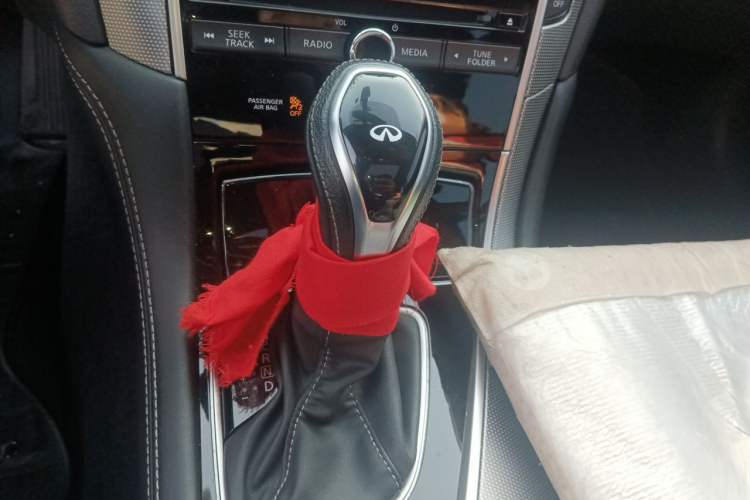 Used Infiniti Q50L 2022 2.0T Enjoyment Edition Gear Lever