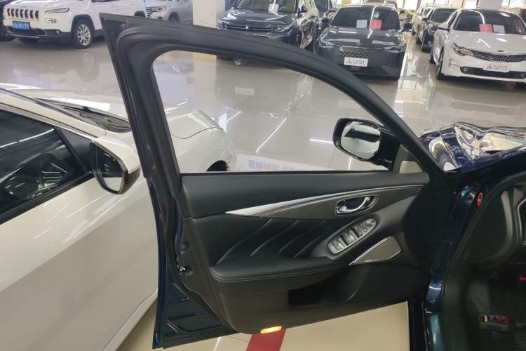 Used Infiniti Q50L 2022 2.0T Enjoyment Edition Interior 7