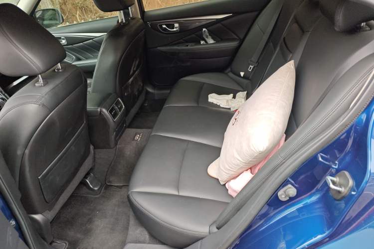 Used Infiniti Q50L 2022 2.0T Comfort Edition Left Rear Seat