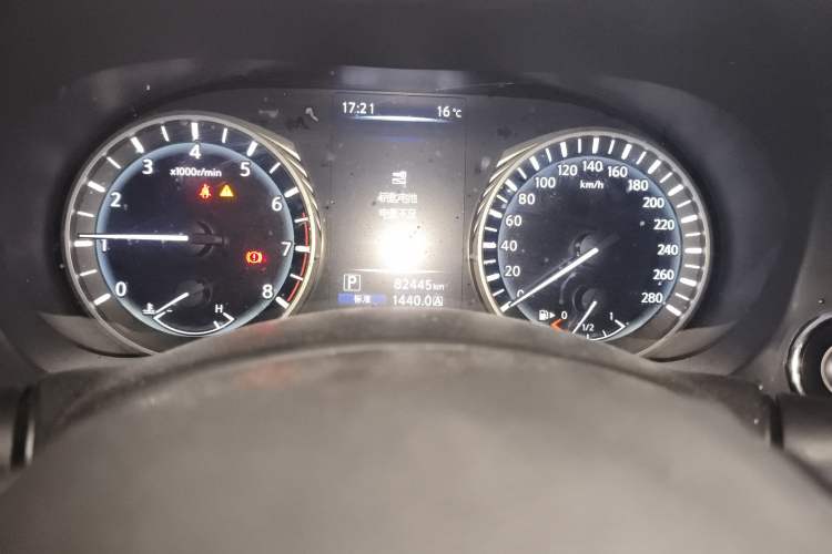 Used Infiniti Q50L 2022 2.0T Enjoyment Edition Odometer Close Up