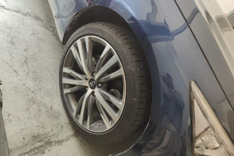 Used Infiniti Q50L 2022 2.0T Enjoyment Sport Edition Right Front Wheel Hub