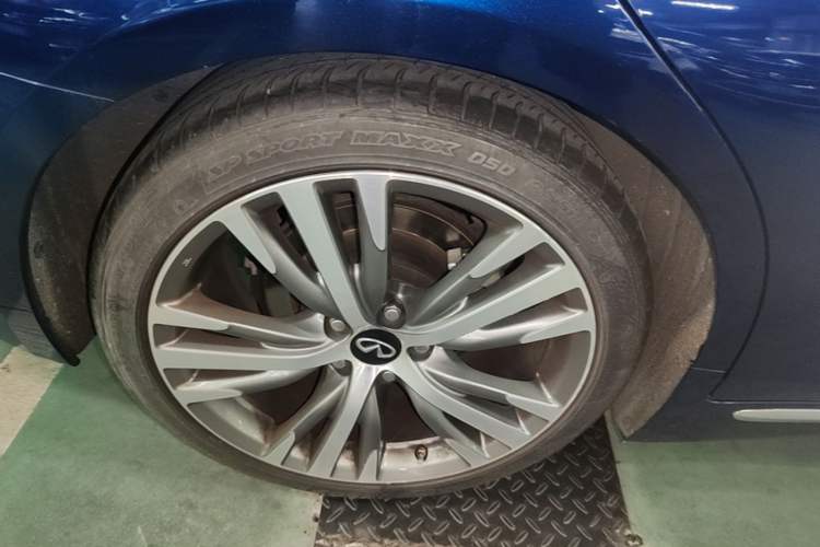 Used Infiniti Q50L 2022 2.0T Enjoyment Edition Right Rear Wheel Hub