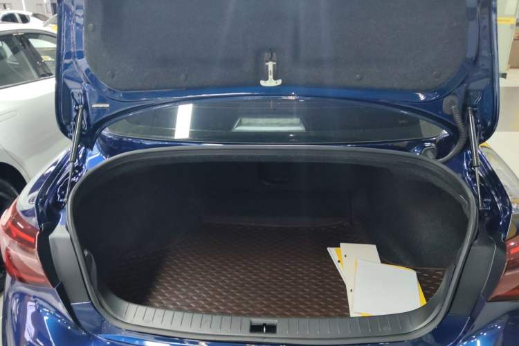 Used Infiniti Q50L 2022 2.0T Enjoyment Sport Edition Trunk