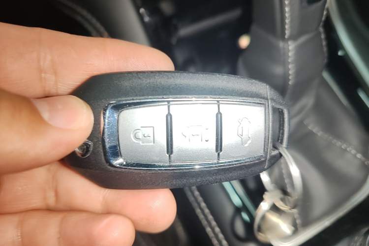 Used Infiniti Q50L 2022 2.0T Enjoyment Edition Vehicle Key