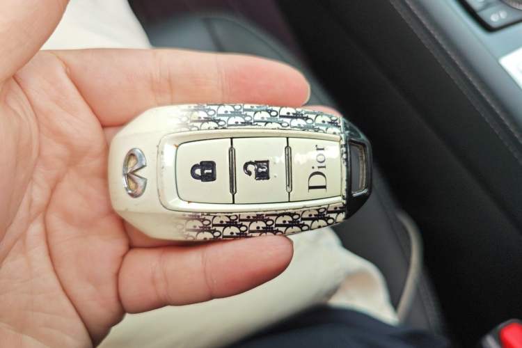 Used Infiniti Q50L 2022 2.0T Enjoyment Edition Vehicle Key