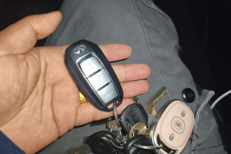 Used Infiniti Q50L 2022 2.0T Enjoyment Edition Vehicle Key