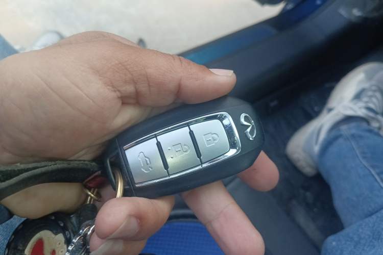 Used Infiniti Q50L 2022 2.0T Enjoyment Edition Vehicle Key