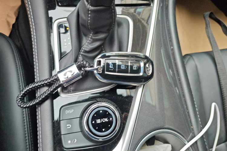 Used Infiniti Q50L 2022 2.0T Comfort Edition Vehicle Key