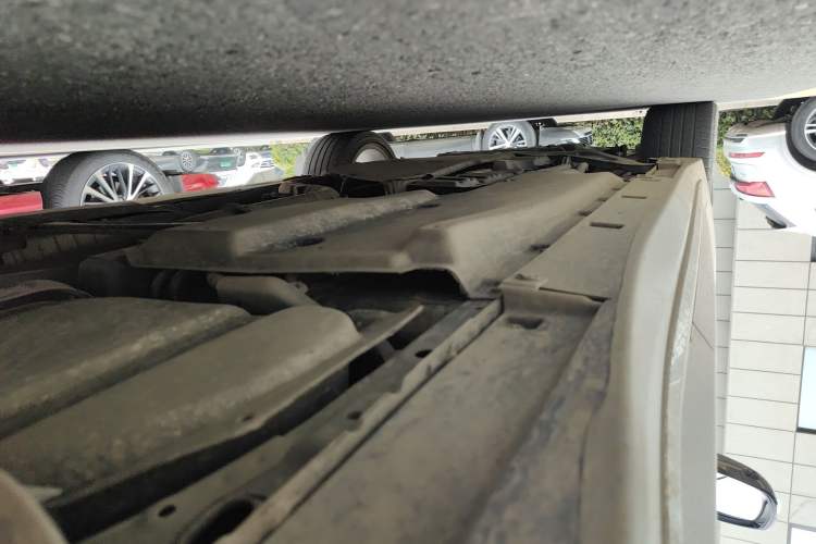 Used Infiniti Q50L 2022 2.0T Enjoyment Edition Chassis Rear Left
