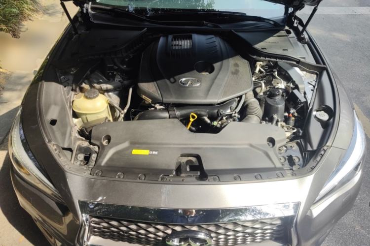 Used Infiniti Q50L 2022 2.0T Enjoyment Edition Engine Bay