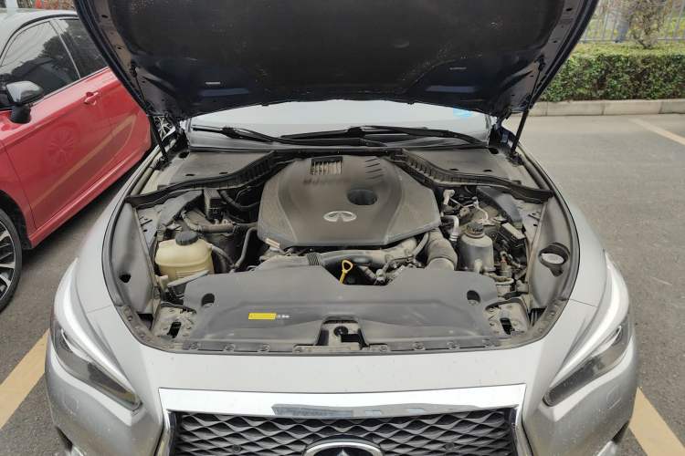 Used Infiniti Q50L 2022 2.0T Enjoyment Edition Engine Bay
