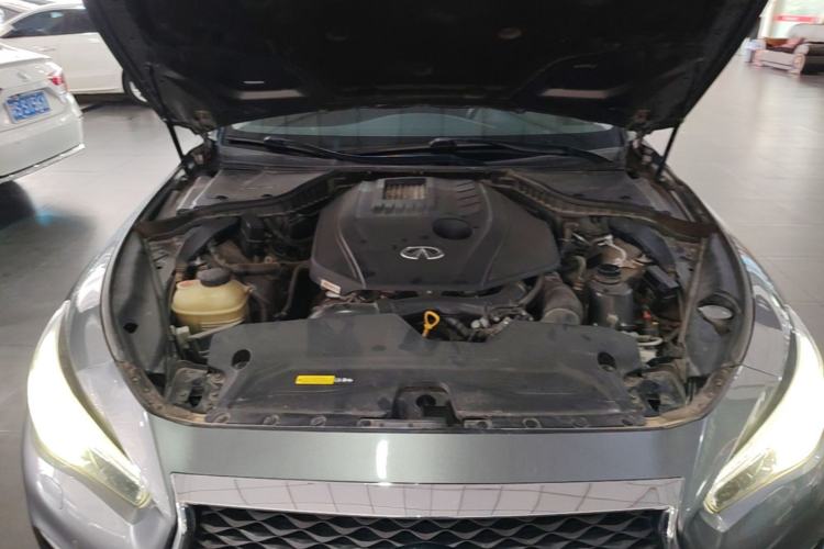 Used Infiniti Q50L 2022 2.0T Enjoyment Edition Engine Bay