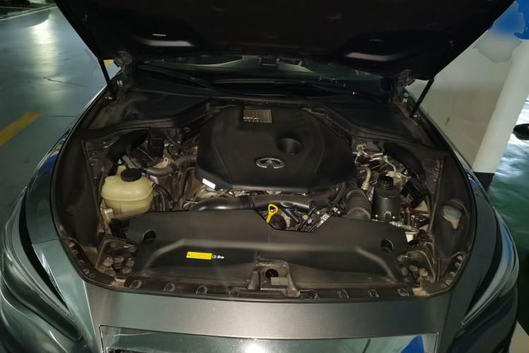 Used Infiniti Q50L 2022 2.0T Enjoyment Edition Engine Bay