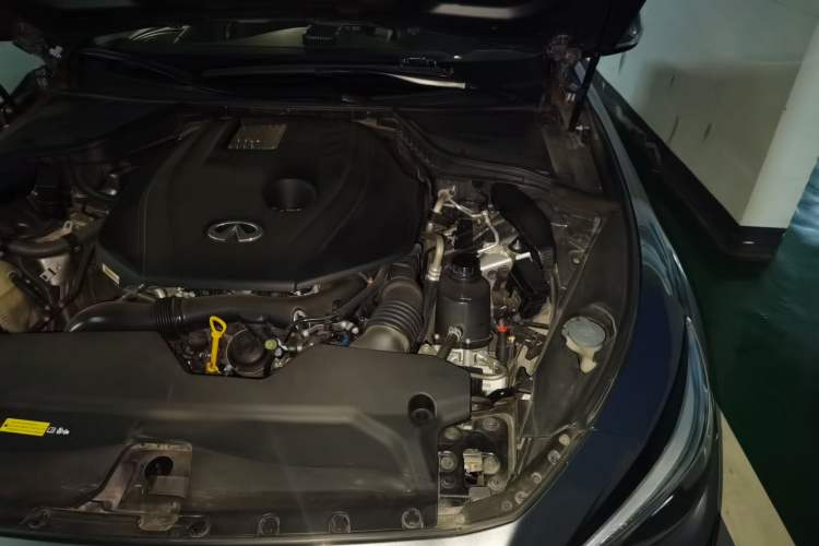 Used Infiniti Q50L 2022 2.0T Enjoyment Edition Engine Bay Left