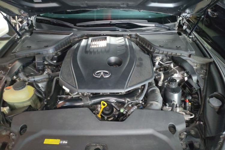 Used Infiniti Q50L 2022 2.0T Enjoyment Edition Engine Bay