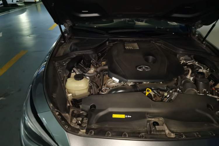Used Infiniti Q50L 2022 2.0T Enjoyment Edition Engine Bay Right