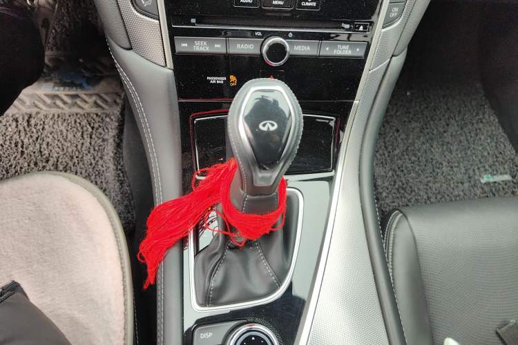 Used Infiniti Q50L 2022 2.0T Enjoyment Edition Gear Lever