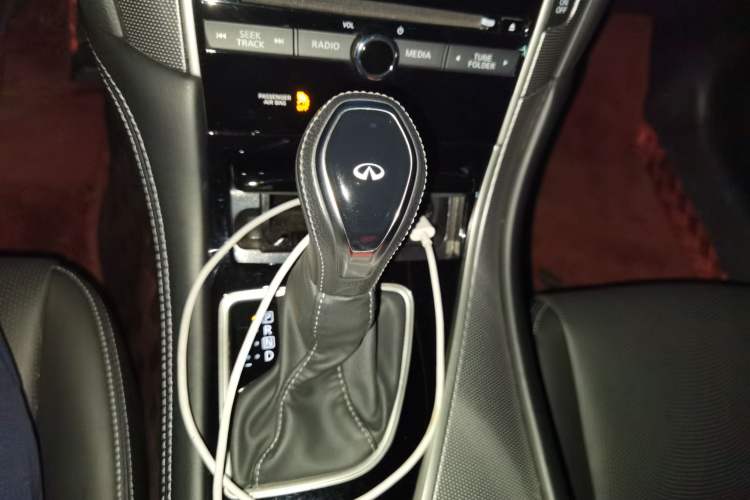 Used Infiniti Q50L 2022 2.0T Enjoyment Edition Gear Lever