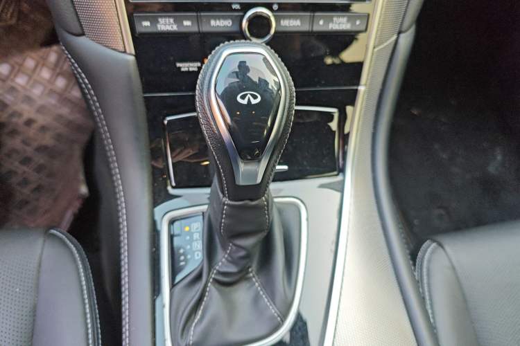 Used Infiniti Q50L 2022 2.0T Enjoyment Edition Gear Lever