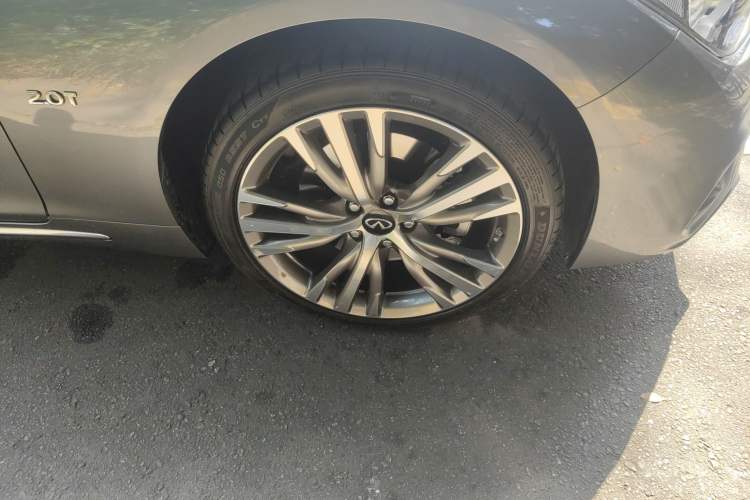 Used Infiniti Q50L 2022 2.0T Enjoyment Edition Right Front Wheel Hub