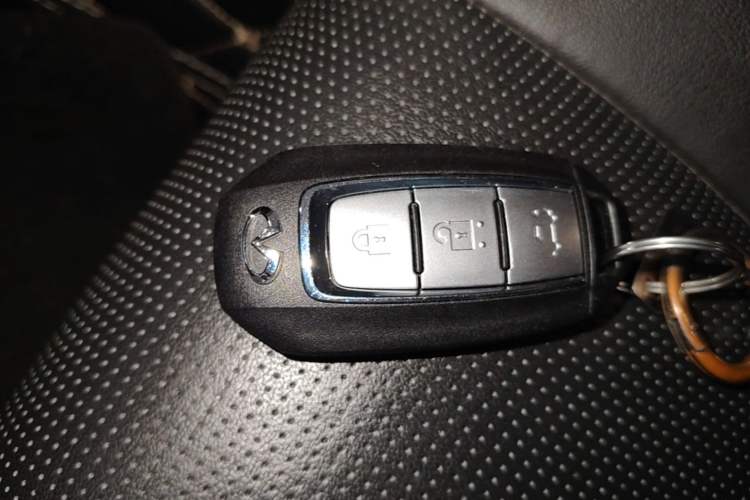 Used Infiniti Q50L 2022 2.0T Enjoyment Edition Vehicle Key