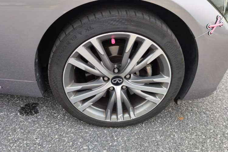 Used Infiniti Q50L 2022 2.0T Enjoyment Edition Right Front Wheel Hub