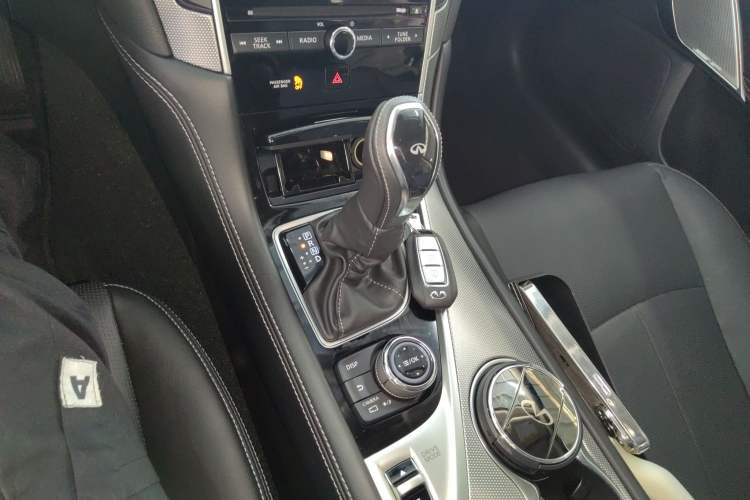 Used Infiniti Q50L 2022 2.0T Enjoyment Edition Gear Lever