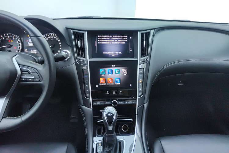 Used Infiniti Q50L 2022 2.0T Comfort Edition Audio And AC Panel