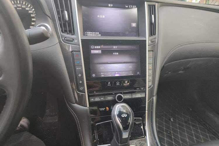 Used Infiniti Q50L 2022 2.0T Comfort Edition Audio And AC Panel