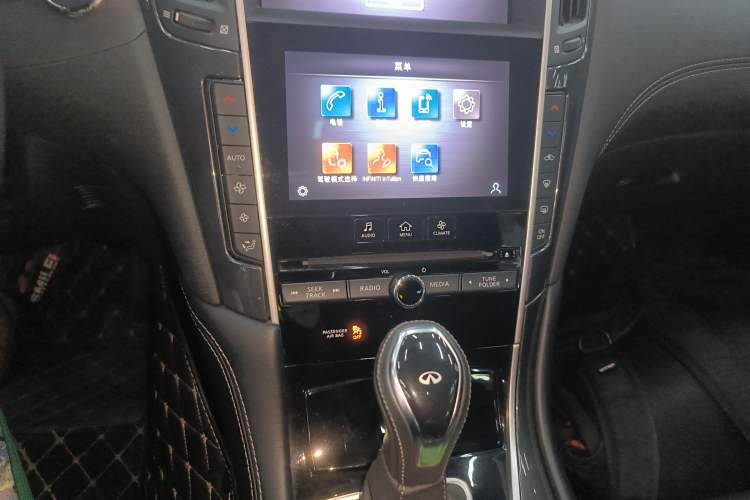 Used Infiniti Q50L 2022 2.0T Comfort Edition Audio And AC Panel