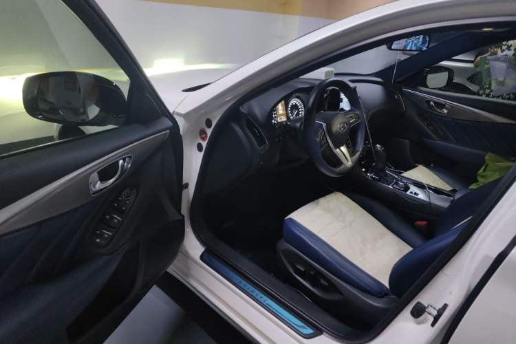 Used Infiniti Q50L 2022 2.0T WAVE Edition Driver Seat