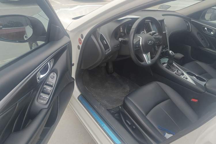 Used Infiniti Q50L 2022 2.0T Comfort Edition Driver Seat