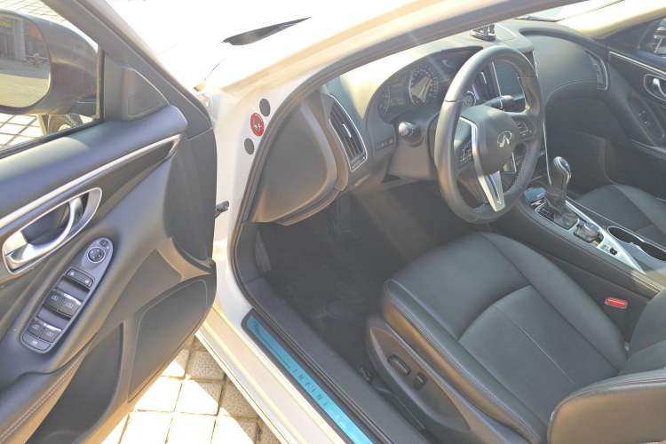 Used Infiniti Q50L 2022 2.0T Comfort Edition Driver Seat