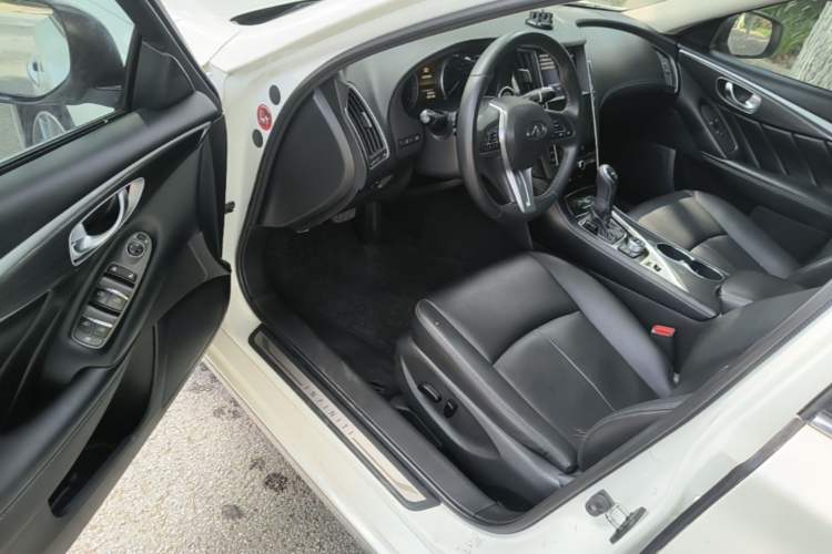 Used Infiniti Q50L 2022 2.0T Comfort Edition Driver Seat