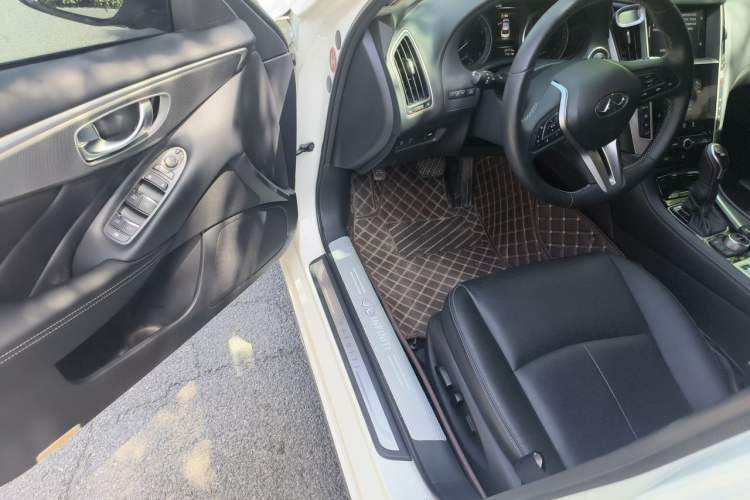 Used Infiniti Q50L 2022 2.0T Enjoyment Edition Driver Seat