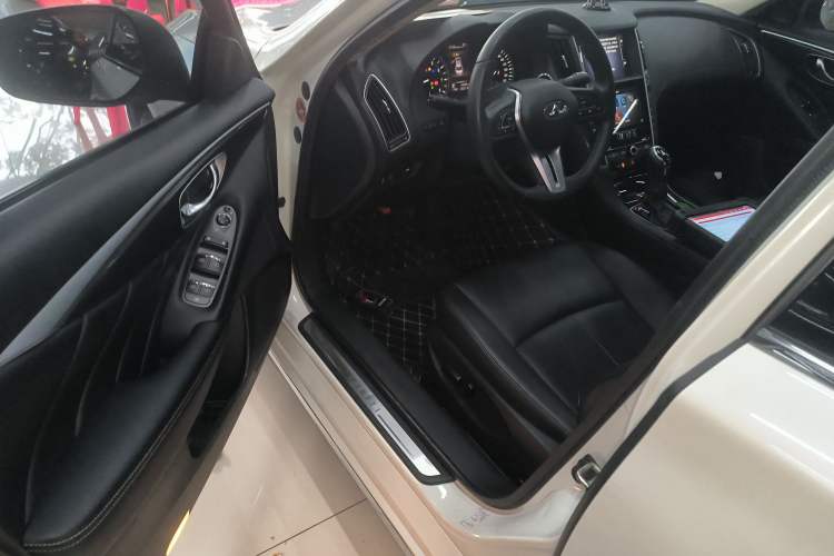 Used Infiniti Q50L 2022 2.0T Comfort Edition Driver Seat
