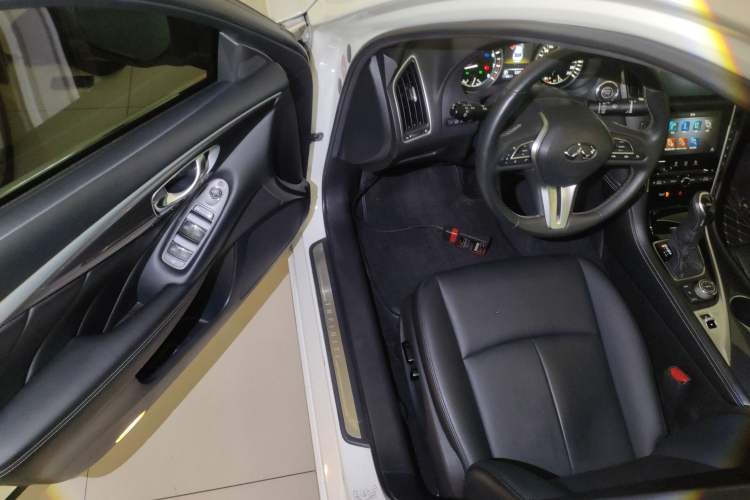 Used Infiniti Q50L 2022 2.0T Comfort Edition Driver Seat