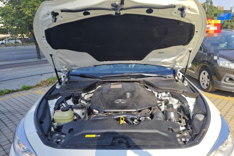 Used Infiniti Q50L 2022 2.0T Comfort Edition Engine Bay