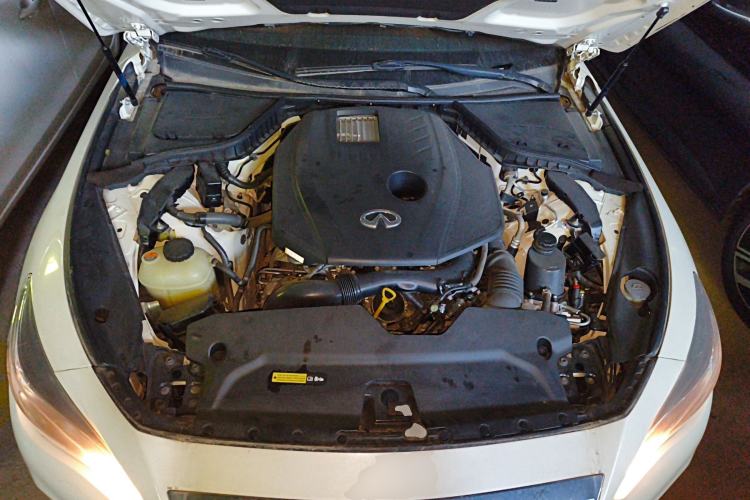 Used Infiniti Q50L 2022 2.0T Comfort Edition Engine Bay