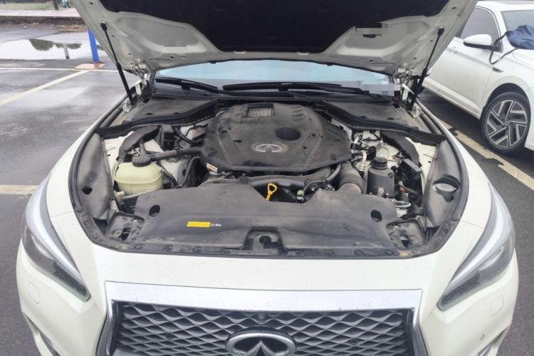 Used Infiniti Q50L 2022 2.0T Enjoyment Edition Engine Bay