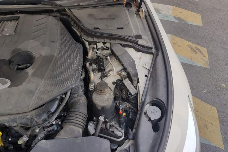 Used Infiniti Q50L 2022 2.0T Comfort Edition Engine Bay Left