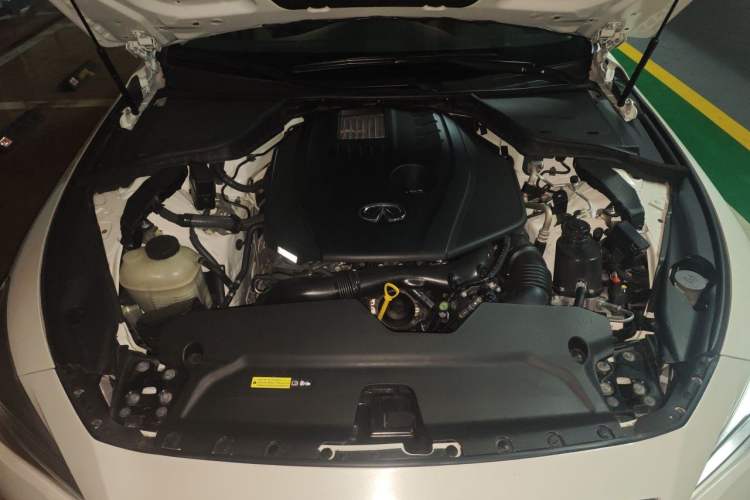 Used Infiniti Q50L 2022 2.0T Comfort Edition Engine Bay