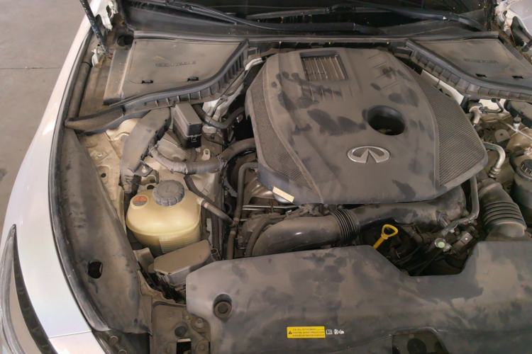Used Infiniti Q50L 2022 2.0T Enjoyment Edition Engine Bay Right