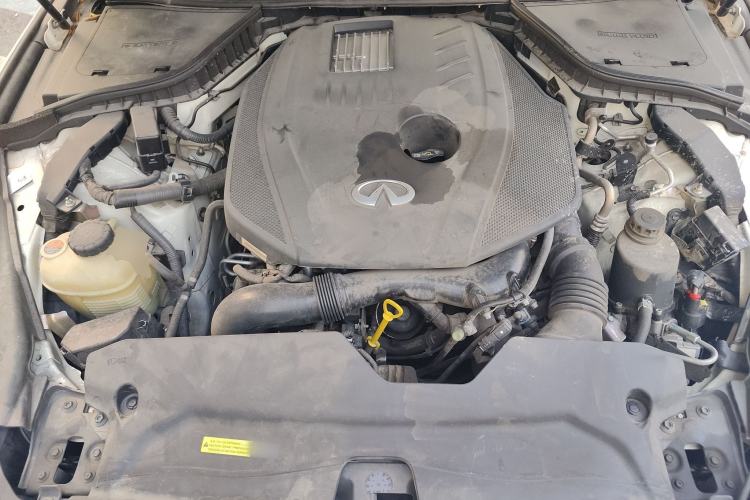 Used Infiniti Q50L 2022 2.0T Comfort Edition Engine Bay
