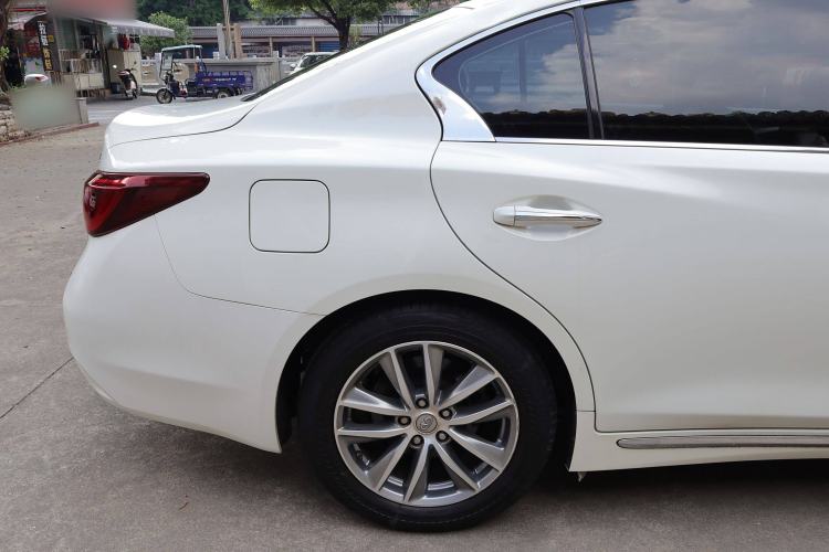 Used Infiniti Q50L 2022 2.0T Comfort Edition Exterior 13