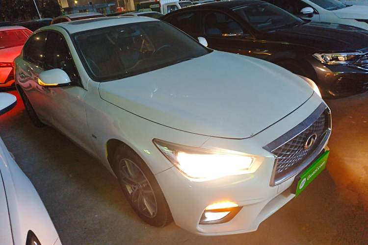 Used Infiniti Q50L 2022 2.0T Comfort Edition Exterior 2