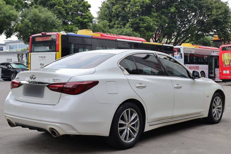 Used Infiniti Q50L 2022 2.0T Comfort Edition Exterior 3