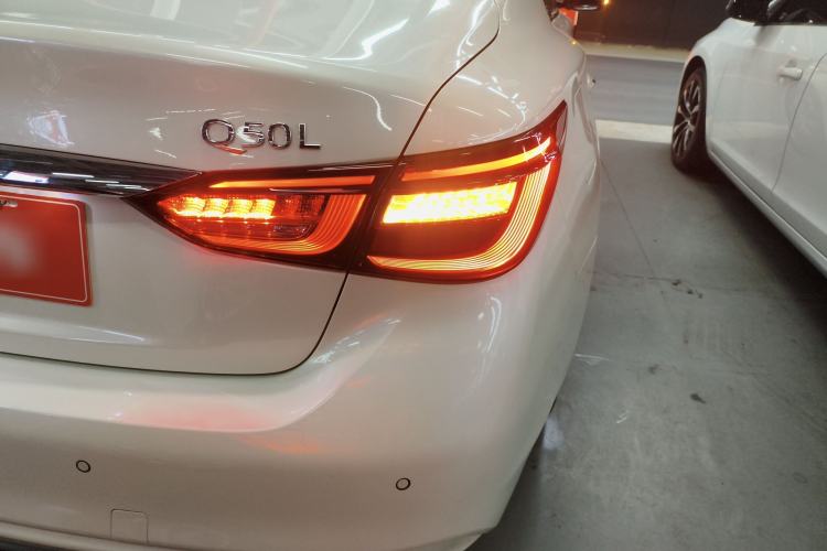 Used Infiniti Q50L 2022 2.0T Comfort Edition Exterior 3