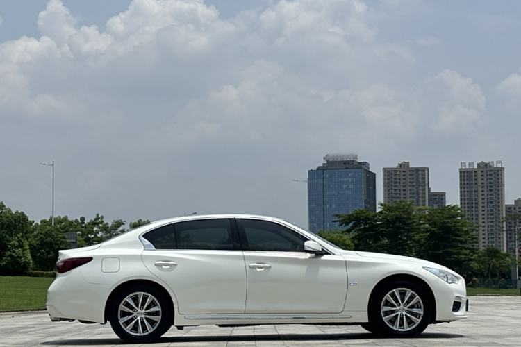 Used Infiniti Q50L 2022 2.0T Comfort Edition Exterior 4